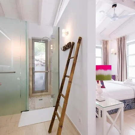 Sleeps 6 Pool Air Con Wifi Vila Kassiopi