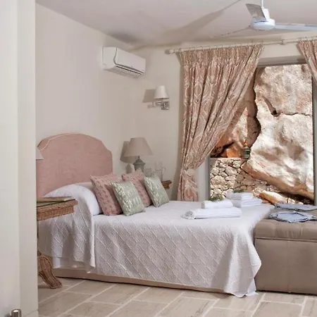 Sleeps 6 Pool Air Con Wifi Vila *